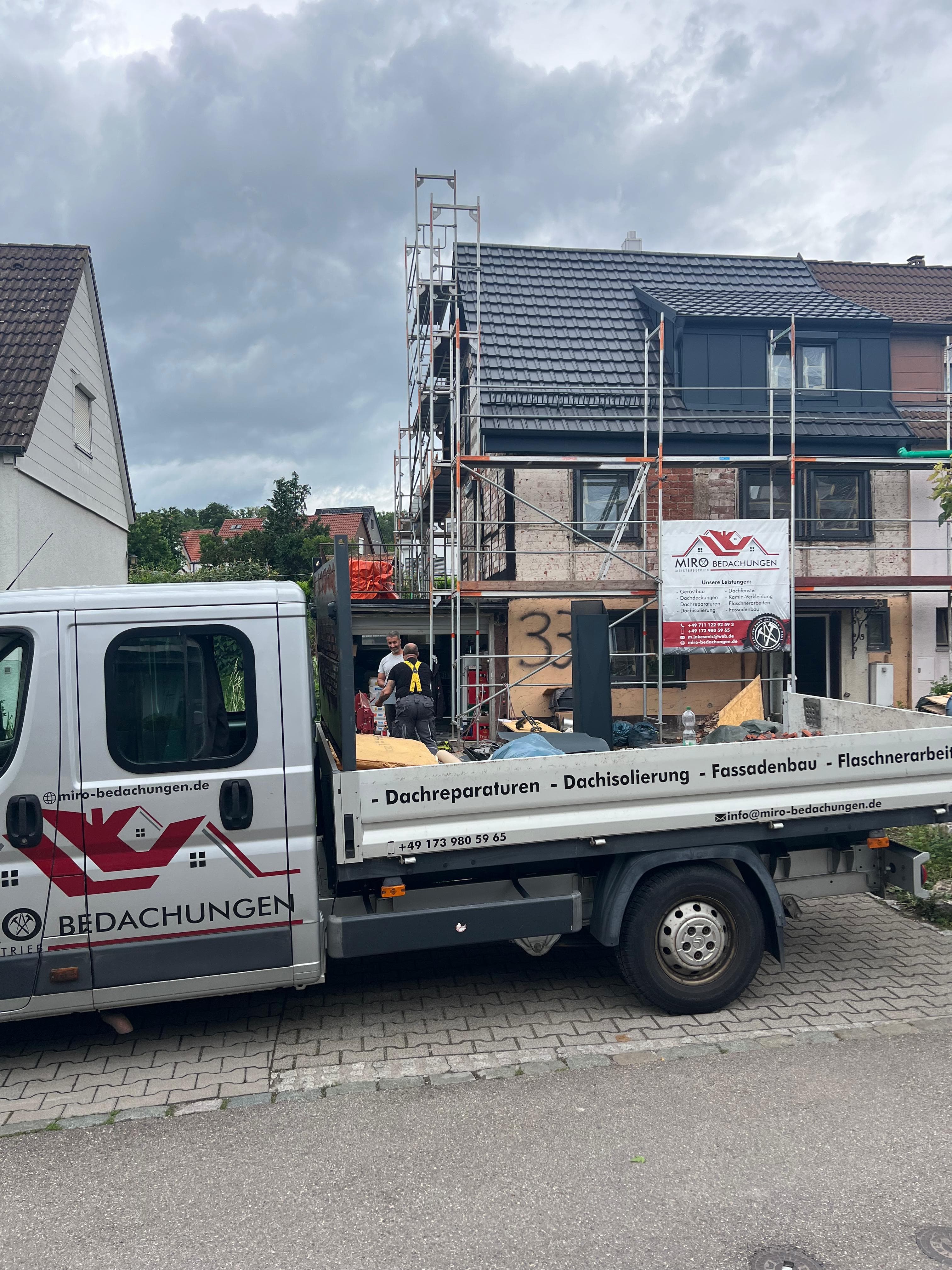 Dachsanierung mit Neueinbau der Zwischensparrendämmung